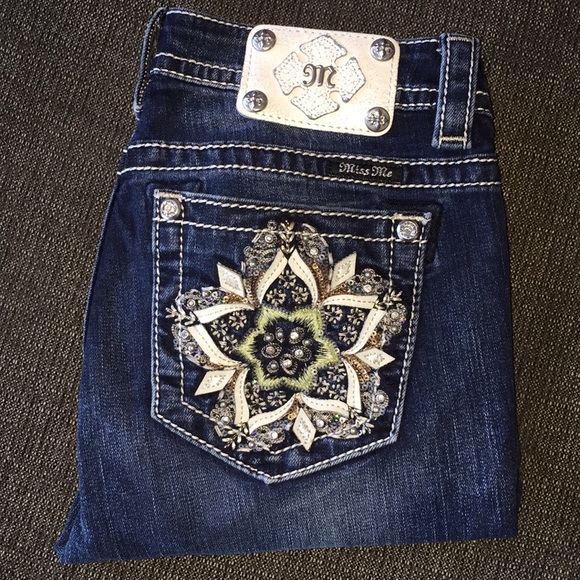 Miss Me Denim - 👖HandUpcycled MissMe Capri Jeans👖